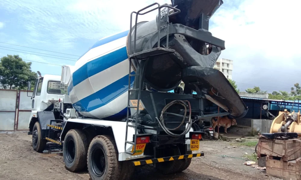 Ashok Leyland 2518 Transit Mixer